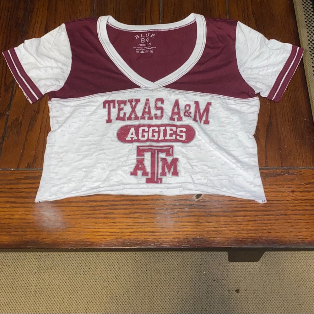 College crop top